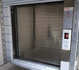 باب الكابينة